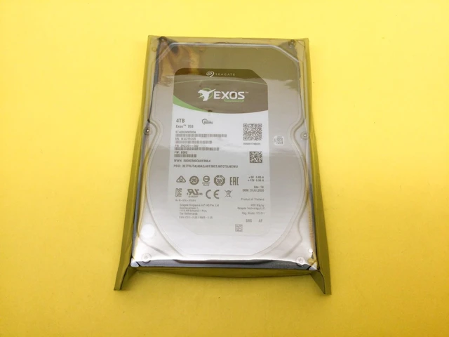 Alt view image 2 of 2 - ST4000NM005A Seagate Exos 7E8 4TB 3.5 7.2K 12Gbps 256MB Hard Drive