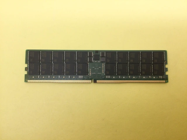 Alt view image 3 of 4 - SAMSUNG 64GB (1X64GB) 2RX4 PC5-4800B DDR5 SERVER MEMORY M321R8GA0BB0-CQK