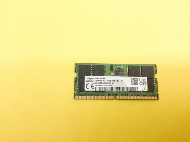 Main image of Hynix 16GB 1Rx8 DDR5-5600B SODIMM Laptop Memory HMCG78AGBSA095N
