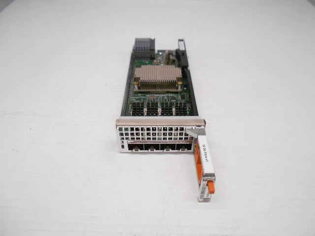 Main image of Dell EMC 4 PORT 32GB FC I/O Module PowerMax 2000 8000 303-479-000B NVMe