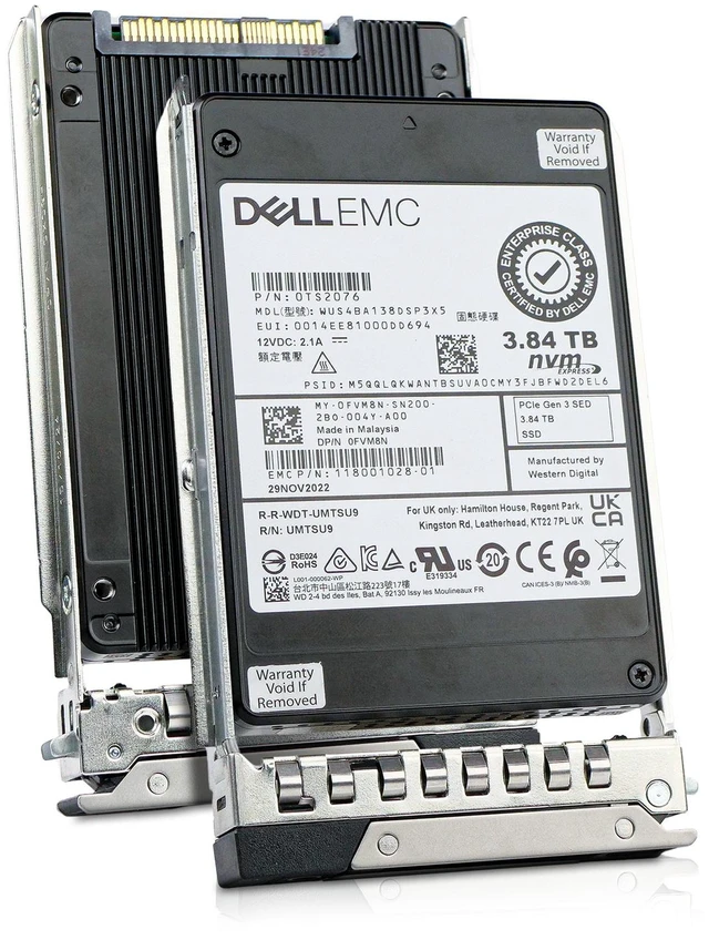 Main image of Dell 3.84TB PCIe Gen 3.1 x4 4GB/s 3D TLC U.2 NVMe 1 DWPD 2.5" SSD 0FVM8N G16