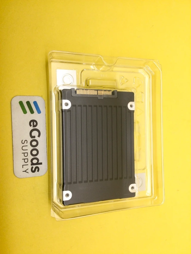 Alt view image 2 of 2 - SB5PH27X076TOP Solidigm D7-PS1010 7.68TB PCIe 5.0 x4 NVMe 2.5" TLC SSD F/S