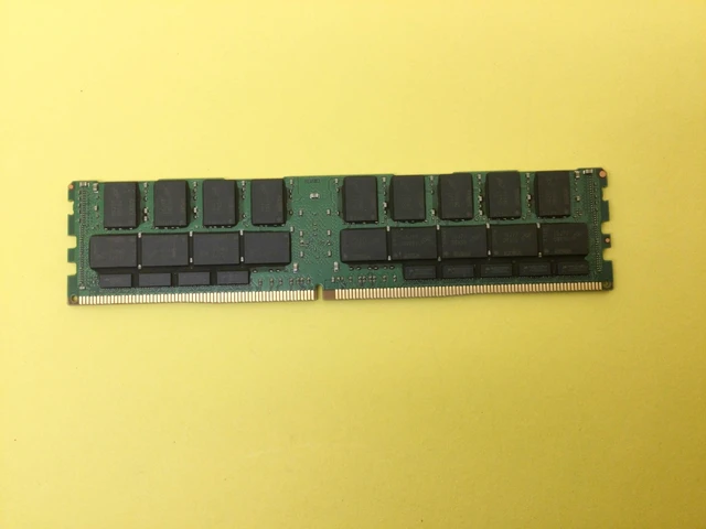 Alt view image 2 of 3 - MTA72ASS8G72LZ-2G6J1 Micron 64GB (1X64GB) 4DRX4 PC4-2666V Server Memory