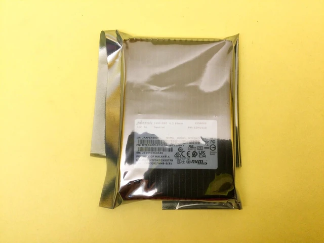 Alt view image 2 of 2 - Micron 7450 PRO 15.36TB PCIe Gen4 x 4 NVMe 2.5'' Internal U.3 SSD MTFDKCC15T3TFR