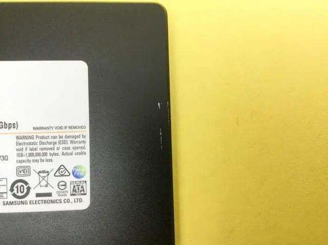 Alt view image 3 of 5 - *** Samsung PM863a Series 960GB 6Gbps 2.5" SATA SSD MZ-7LM960N *** - OEM