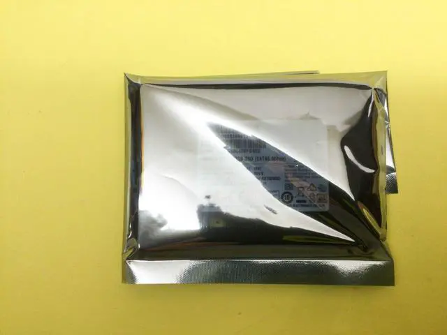 Alt view image 5 of 5 - *** Samsung PM863a Series 960GB 6Gbps 2.5" SATA SSD MZ-7LM960N *** - OEM