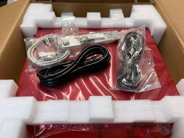 Main image of EX4300-24P Juniper network Switch 24Port PoE+ Gigabit Switch w/ 2 PSU  spare