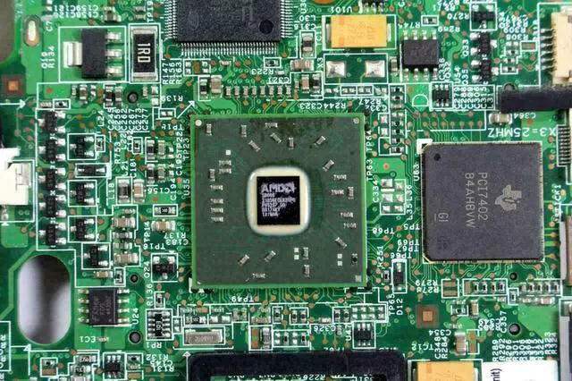 Alt view image 4 of 7 - Dell Latitude 12.1" XT2 Genuine Intel Core 2 Duo 1.33GHz Motherboard Y038C