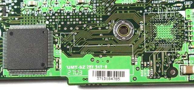 Alt view image 5 of 5 - Dell Inspiron 8500 8600 Latitude D800 32 MB GeForce4 4200 Video Card 2Y833