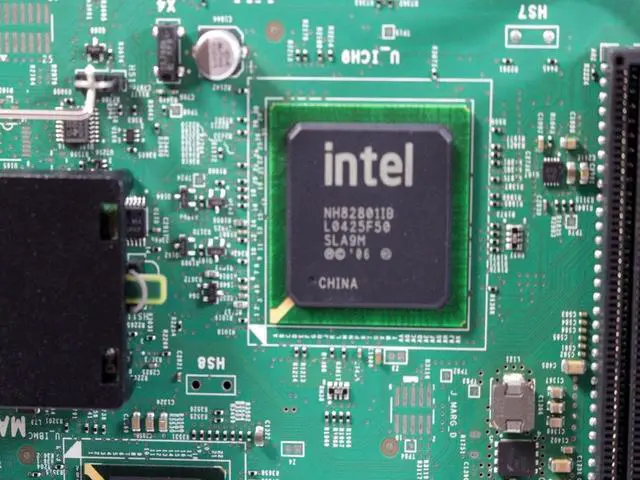 Alt view image 5 of 7 - Dell Poweredge R610 DDR3 SDRAM Dual Socket LGA1366 12 Slots Motherboard P8FRD