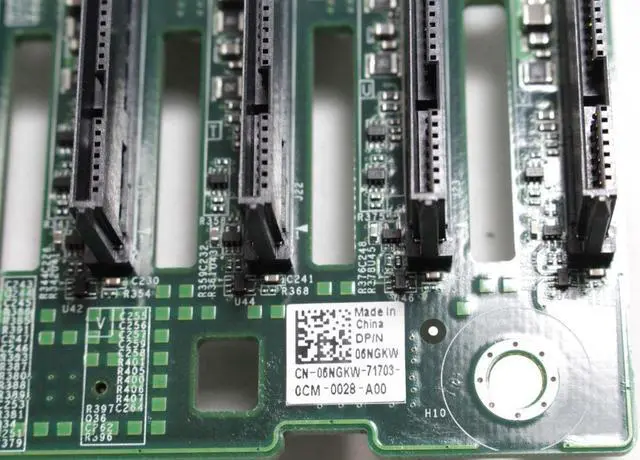 Alt view image 6 of 6 - DELL HARD DRIVE BACKPLANE 2.5 INCH SFF 24 BAY FOR DELL POWEREDGE C2100 6NGKW