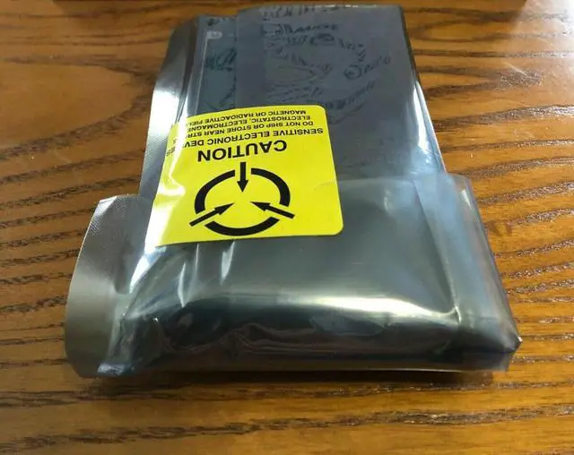 Main image of HP 779168-B21 780432-001 400GB 12G ME 2.5" G8 G9 SAS SSD