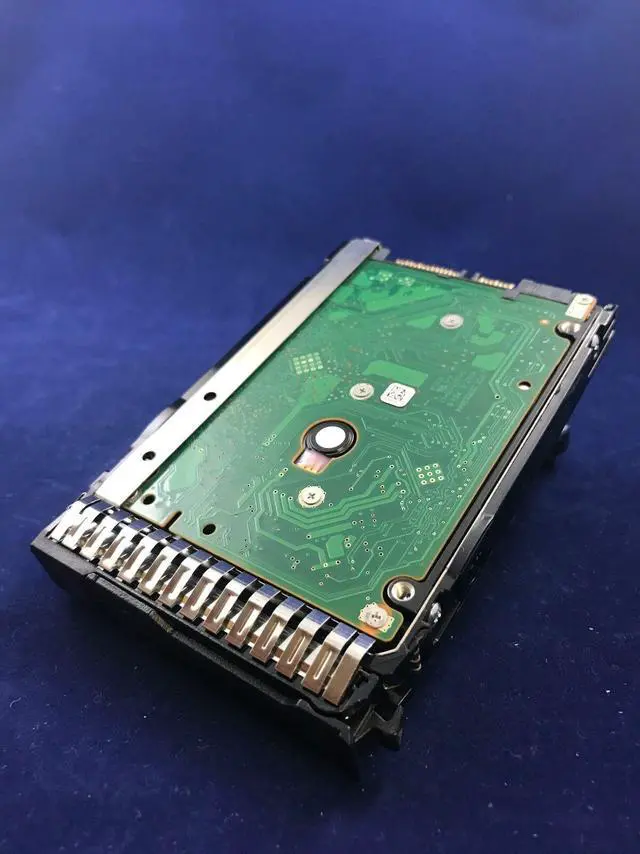 Alt view image 3 of 4 - HP 1TB 2.5" Hard Drive 655710-B21 656108-001 6G SATA 7.2K SC MDL G8