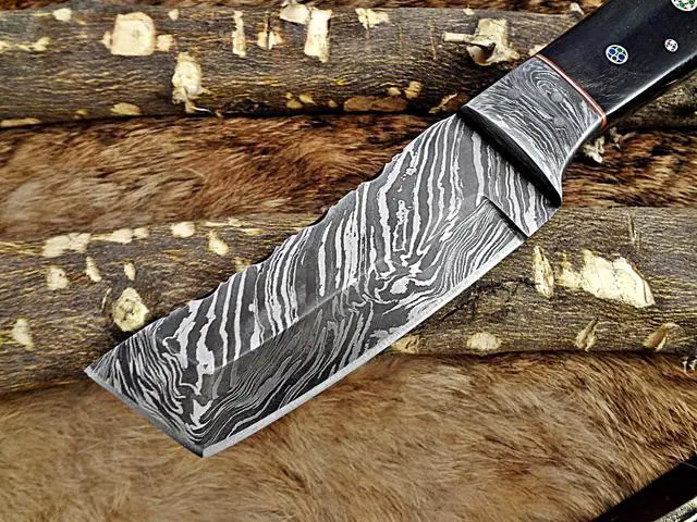 Alt view image 3 of 6 - 8" Long hand forged Damascus steel full tang Tanto blade custom made hunting Knife, Natural Bull horn scale with Damascus Bolster, Cow leather sheath