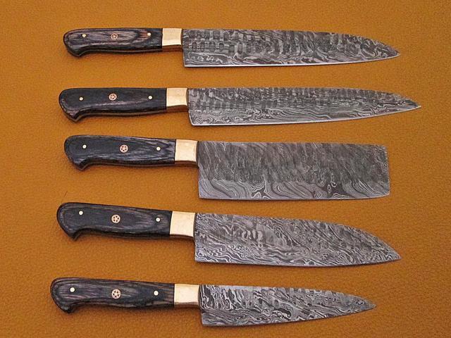 5 Pieces Black Damascus steel Hammered kitchen knife set, Custom made hand  forged Damascus steel Kitchen knives with Goat suede Leather Roll bag,  Overall 53 inches Long Hammered Damascus sharp knives 