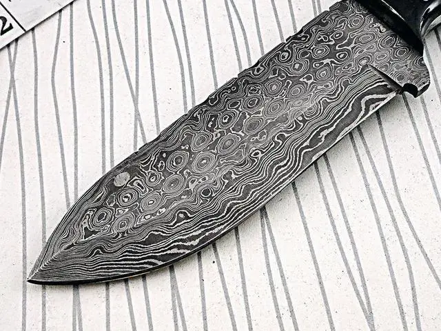 Alt view image 4 of 5 - 9.5" long Damascus Steel full tang hunting Knife custom made Hand Forged 5" blade, Bull horn & camel bone scale cow hide leather sheath