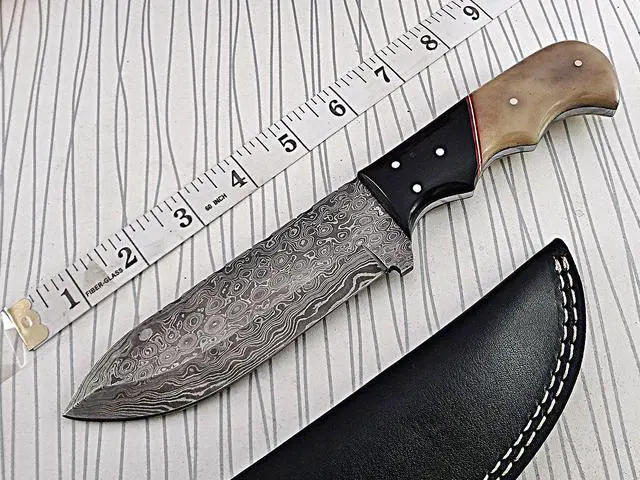 Alt view image 5 of 5 - 9.5" long Damascus Steel full tang hunting Knife custom made Hand Forged 5" blade, Bull horn & camel bone scale cow hide leather sheath