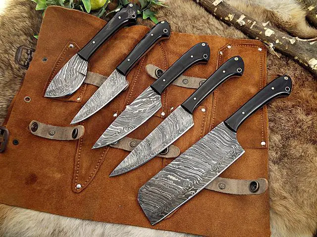 Alt view image 3 of 4 - Overall Length of All Set (10.6+9.6+9.0+8.0+7.6)Inches (approximately)long custom made Damascus steel full tang chef Knife
