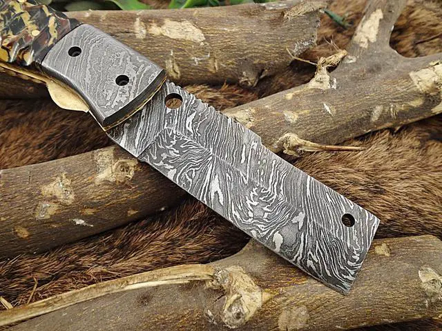 Alt view image 2 of 6 - Damascus Steel Tanto blade folding knife Camouflage colored Razen scale, Cow Leather sheath