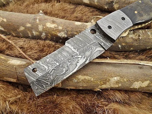 Alt view image 2 of 7 - Damascus Steel Tanto blade folding knife, Natural Lamb Horn with Damascus Bolster scale, Leather sheath included