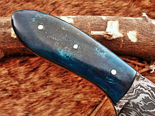 Alt view image 2 of 7 - 6.5" Long hand forged compact Knife, full tang Damascus steel 3" drop point blade, blue colored Bone scale, Cow hide Leather sheath