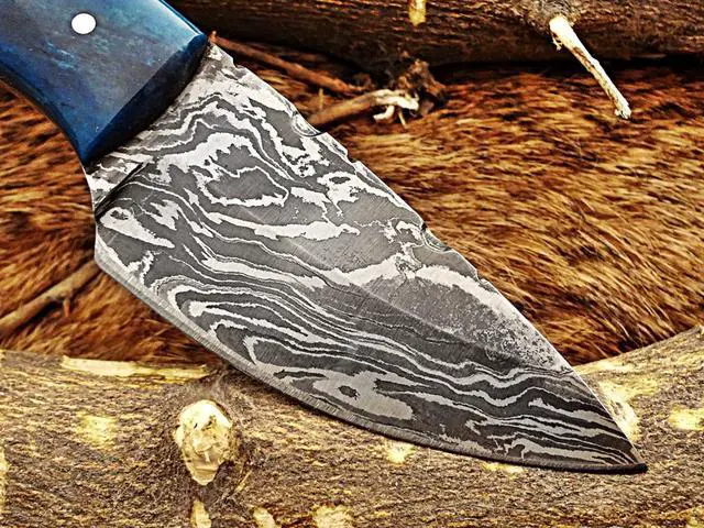 Alt view image 5 of 7 - 6.5" Long hand forged compact Knife, full tang Damascus steel 3" drop point blade, blue colored Bone scale, Cow hide Leather sheath
