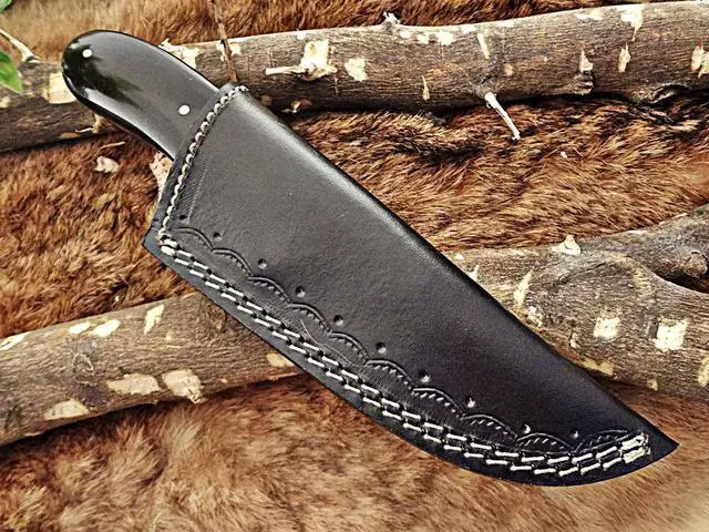 Alt view image 4 of 7 - 8"Long gut hook skinning Knife, hand forged Damascus steel, full tang blade, Bull horn camel bone & Damascus bolster, cow leather sheath