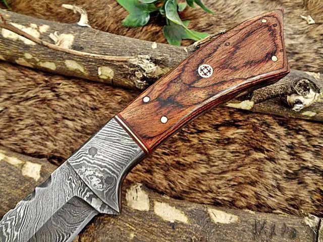 Alt view image 2 of 7 - 11" Long hand forged Damascus steel full tang clip point blade skinning Knife, Natural Rose wood with Brass bolster, Cow Leather sheath
