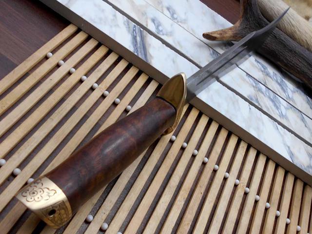 Alt view image 3 of 7 - 13 Inches long Damascus steel custom made hunting Bowie Knife, Red wood scale with brass finger guard and cap cow hide leather sheath