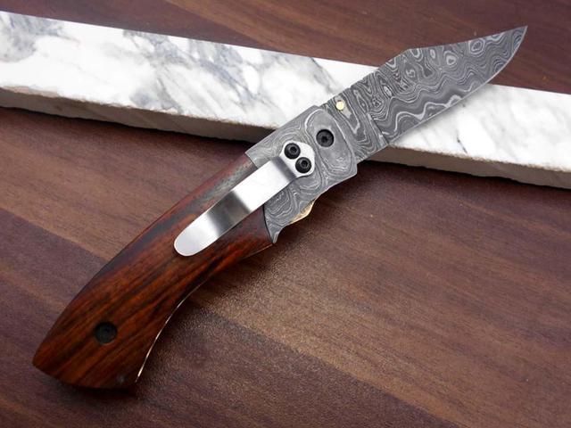 Fish shape 8 folding pocket knife available in 3 natural scales, Cow  leather sheath included - Damacus Depot, Inc.