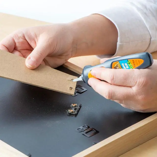 Alt view image 4 of 4 - Gorilla Super Glue Gel Pen: 5.5g (Clear)