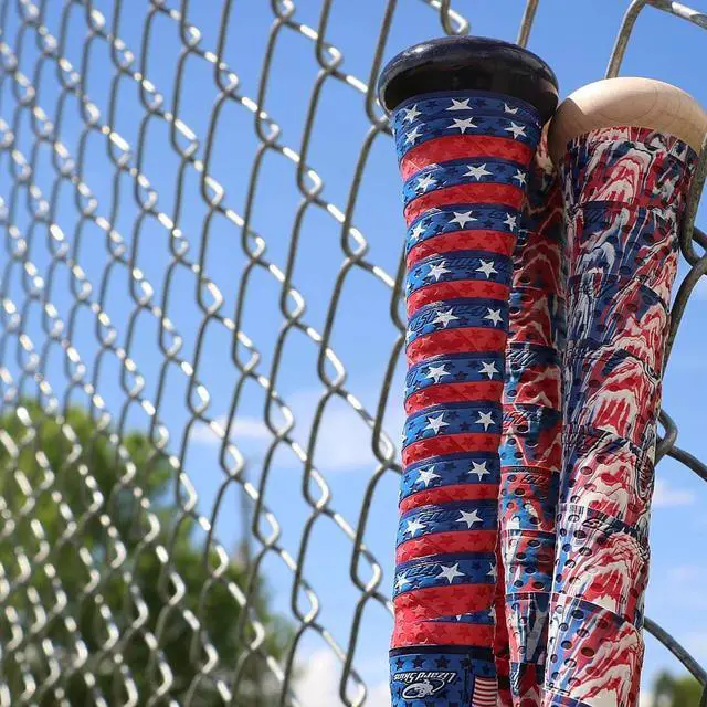 Alt view image 4 of 5 - Lizard Skins DSP Bat Grip Tape: 0.5 mm thick / camo colors (Navy Camo)