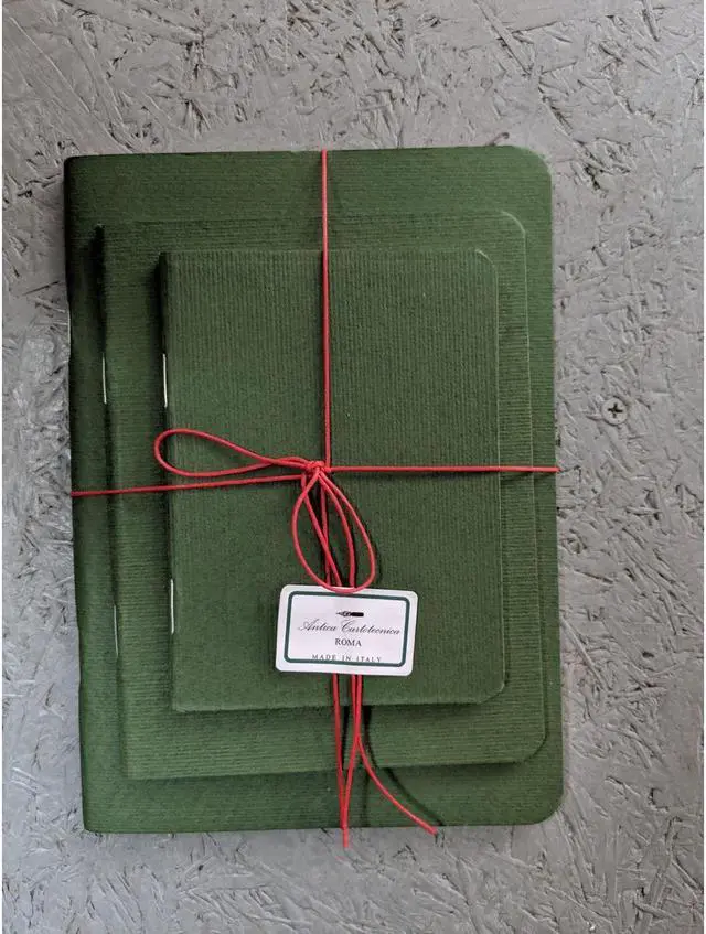 Main image of Antica Cartotecnica Ruled Notebooks Set: set of 3 books (Green)