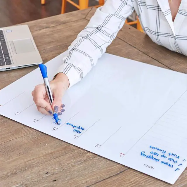 Alt view image 2 of 5 - Quartet Glass Dry-Erase Desktop Weekly Planner: 17 in. x 0.611 yds. (White)