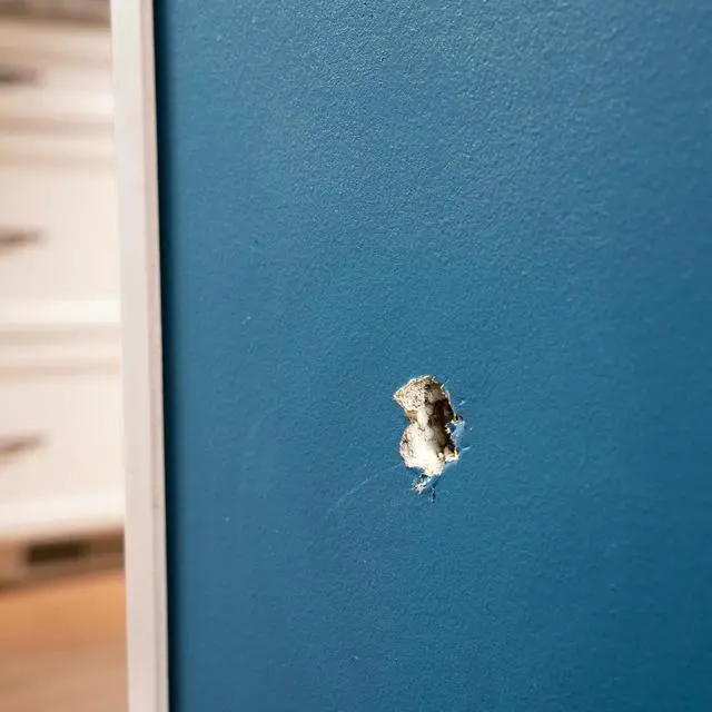 Alt view image 3 of 8 - 1018568 WALL REPAIR PATCH 6"" DAP Eclipse Ready to Use Neutral Wall Patch (Pack of 6)