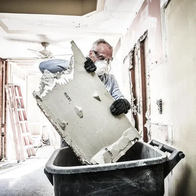 Alt view image 4 of 7 - 3M N95 Cool Flow Valve Particulate Respirator (8511): 10-pack (White)