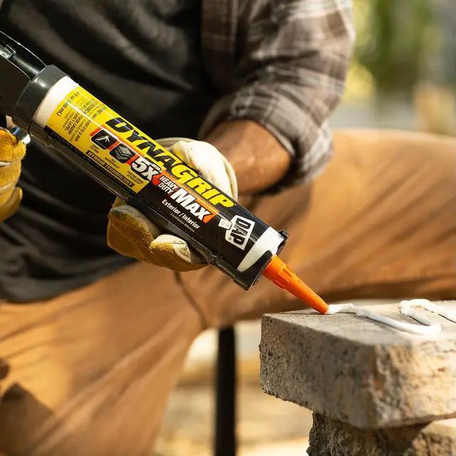 Alt view image 2 of 5 - DAP DYNAGRIP Heavy Duty Max Construction Adhesive: 9 oz. (White)