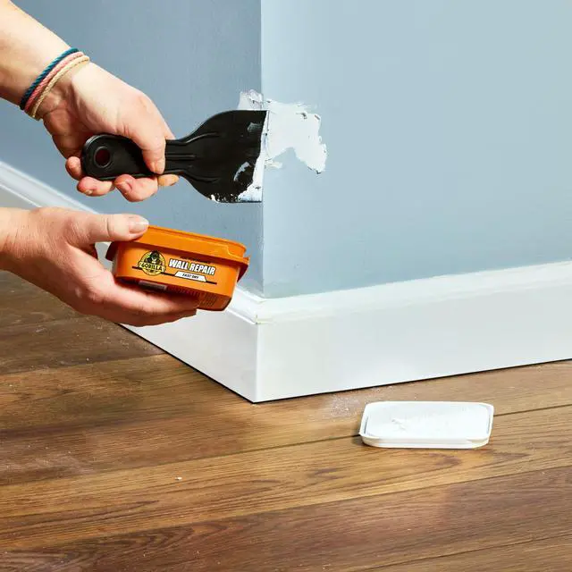 Alt view image 4 of 4 - Gorilla Wall Repair Spackling + Primer: 8 oz. tub (White) 107054