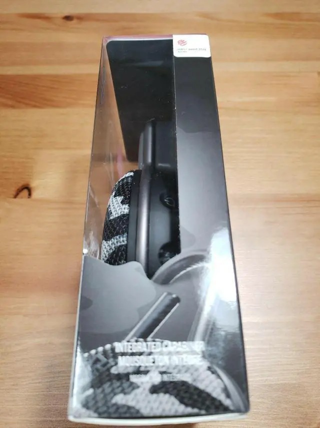 Alt view image 2 of 8 - JBL Clip 3 Black/White Camouflage