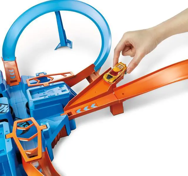 Alt view image 8 of 8 - Mattel DTN42 Hot Wheels Criss Cross Crash Track Set