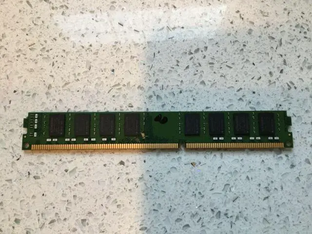 Alt view image 3 of 3 - KINGSTON KVR16N11/8 Kingston KVR16N118 DDR3-1600 8GB CL11 Desktop Memory