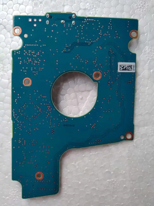 Alt view image 3 of 3 - G0034A / forToshiba HDD PCB / Logic Board /  MQ04UBF100  MQ04UBD200