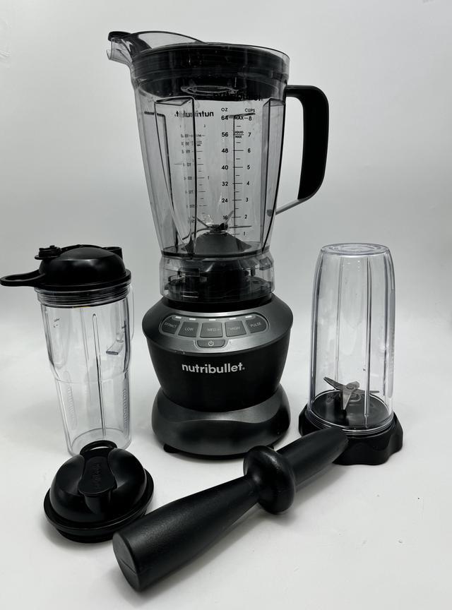 NutriBullet 1200-Watt Blender Combo with Single Serve Cups