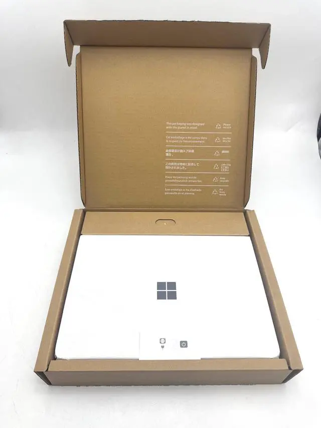 Alt view image 2 of 2 - Microsoft Surface Laptop SE 11.6" Netbook - HD - 1366 x 768 - Intel Celeron N4120 Quad-core (4 Core) 1.10 GHz - 8 GB RAM - 128 GB Flash Memory - Silver