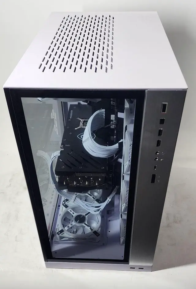 その他 RTX4090+Ryzen9 7950x+X870 その他 RTX4090+Ryzen9 7950x+X870 Should you pair an Nvidia RTX