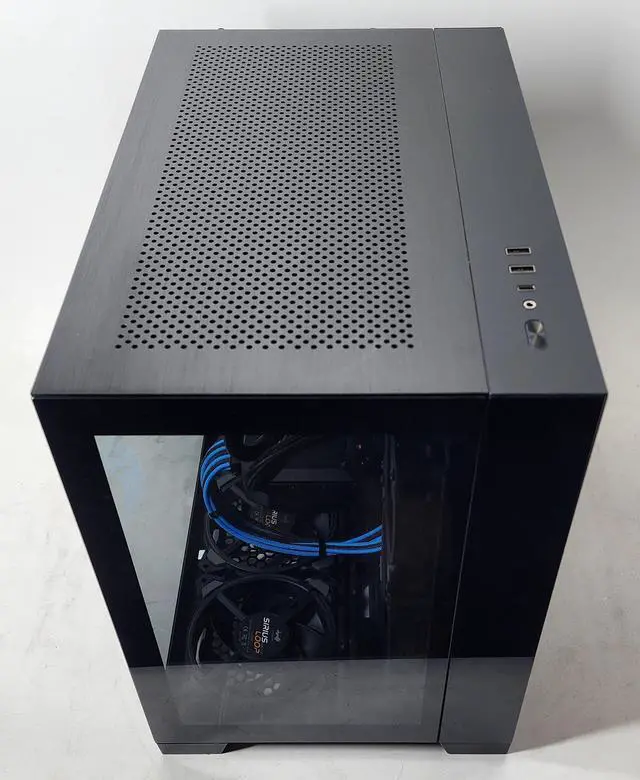 Alt view image 2 of 6 - Gaming PC - i7-12700KF 5GHz - AMD RX 7900 XT 20GB - 32GB DDR4 RAM - 1 TB NVME M.2 SSD (Solid State Drive) - 750W 80+ Gold PSU - Wi-Fi - Desktop Computer