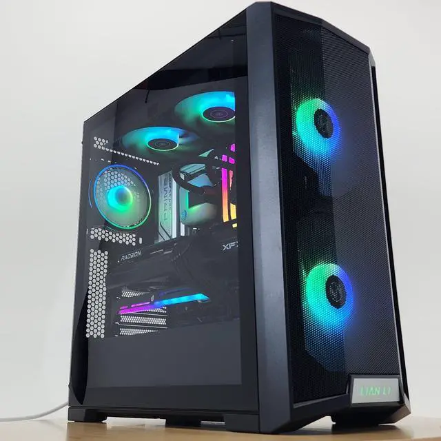 Gaming PC Ryzen 7 7800X3D 32GB RAM 1TB SSD RX 7800 XT 16GB Windows