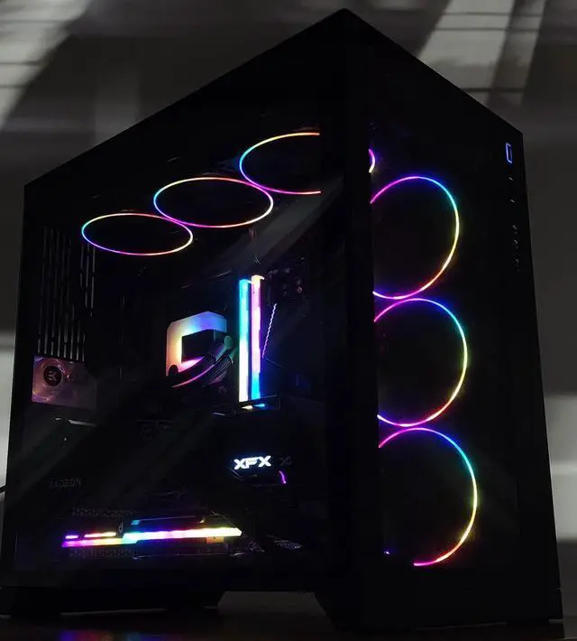 Alt view image 3 of 7 - Gaming PC Ryzen 7 9800X3D 32GB RAM 1TB SSD RX 9070 XT 16GB Windows 11 Computer
