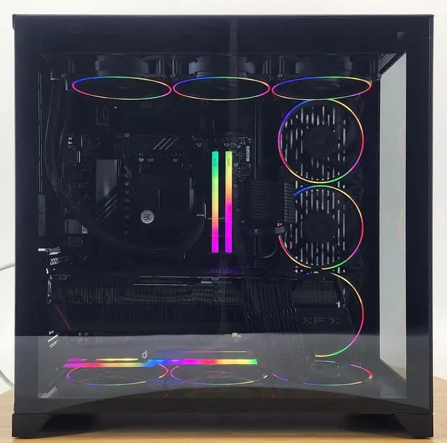 Alt view image 4 of 7 - Gaming PC Ryzen 9 7950X 32GB RAM 2TB SSD RX 7900 XTX 24GB Windows 11 Computer
