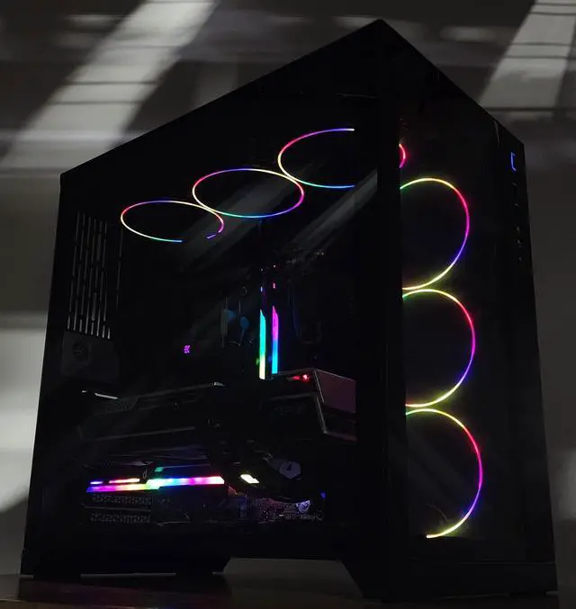 Gaming PC Ryzen 7 7800X3D 64GB RAM 2TB SSD RX 7900 XTX 24GB